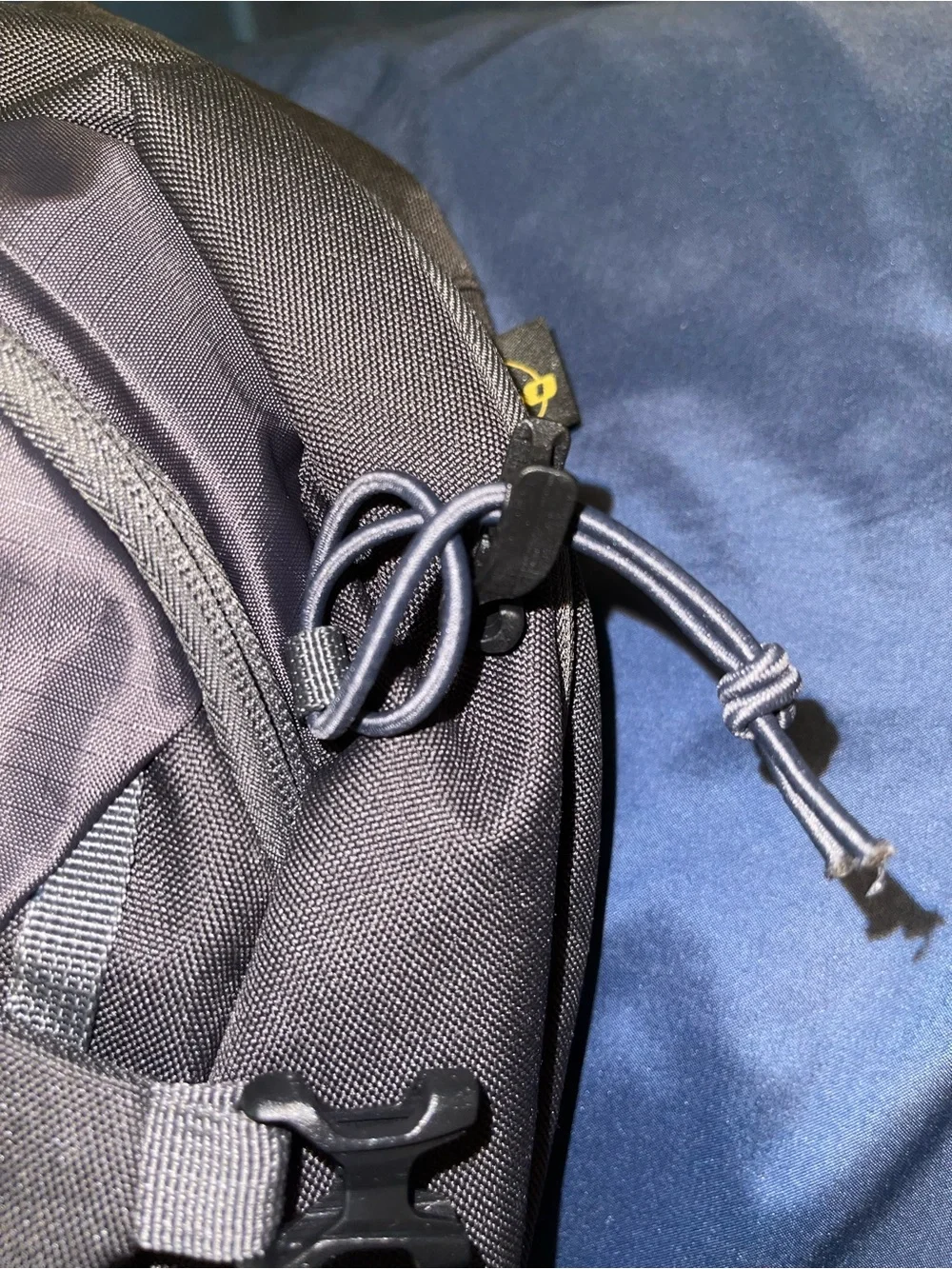 Skysper LANTC 30 Black Backpack with Yellow Accents